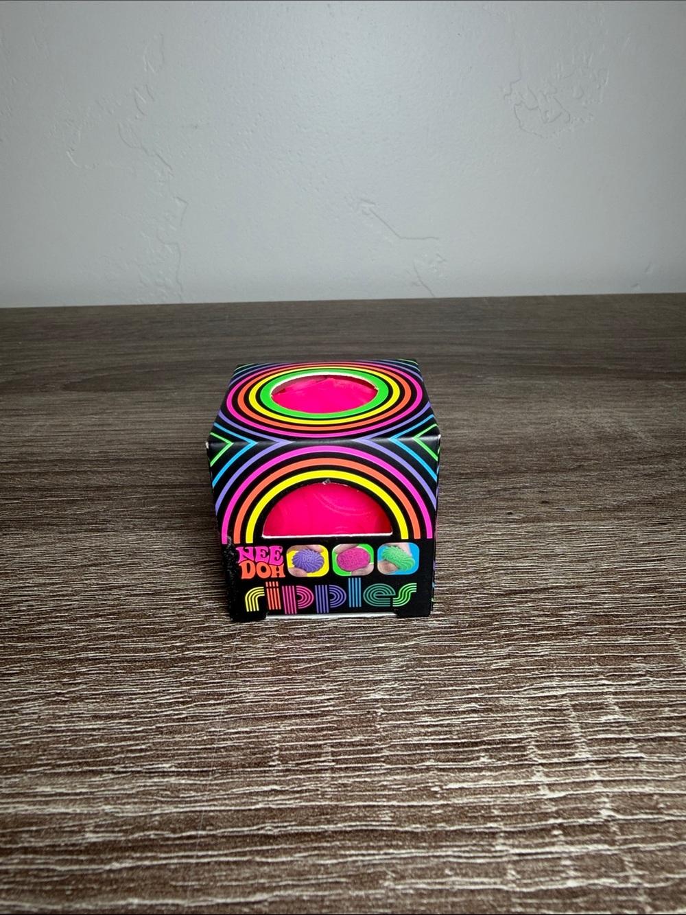 Needoh Teeny Ripple - Bright Pink
